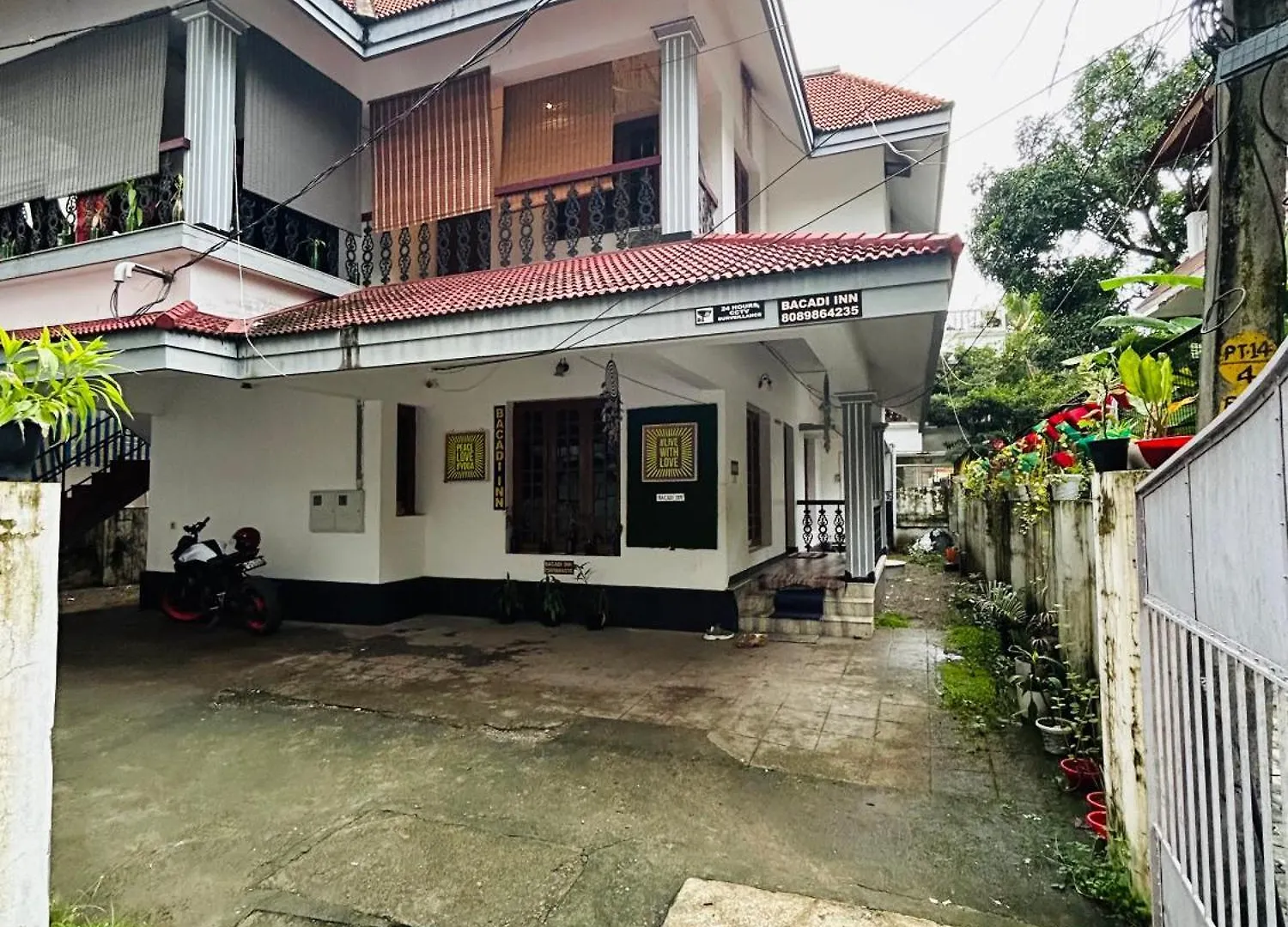 Bacadi Inn Tourist Home Коччи Индия